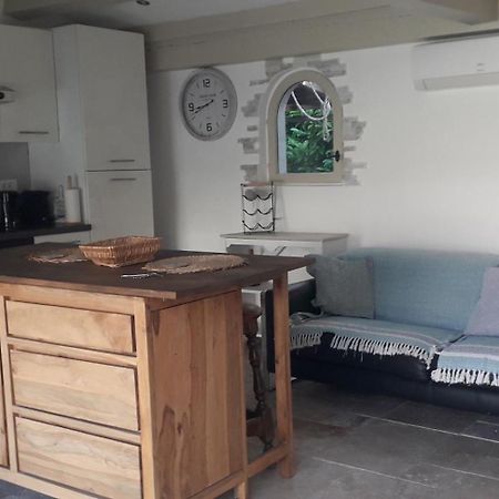 Logement Independant Au Calme Proche Toutes Commodites Et Transports Le Cannet Exterior photo